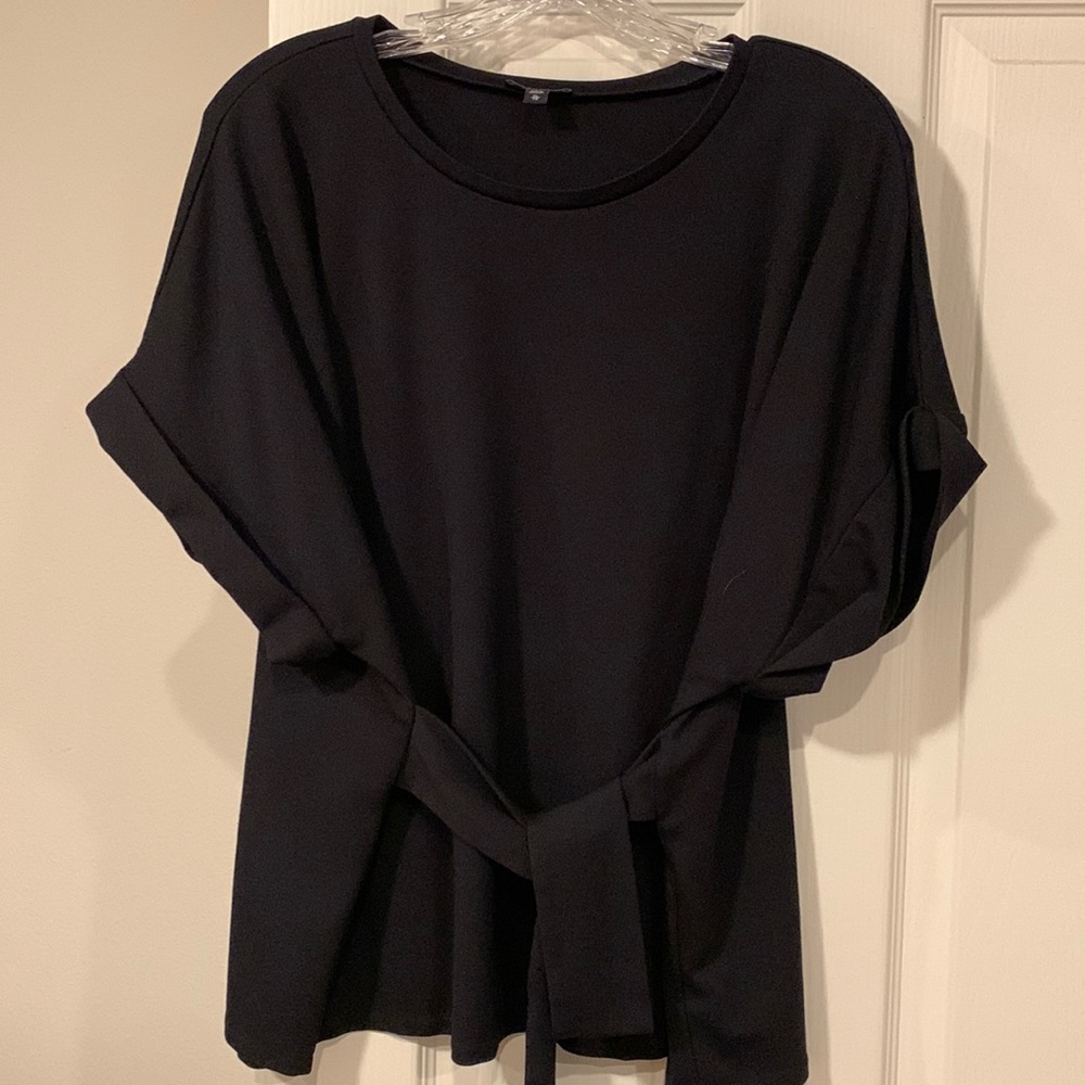 Express tie front SS top